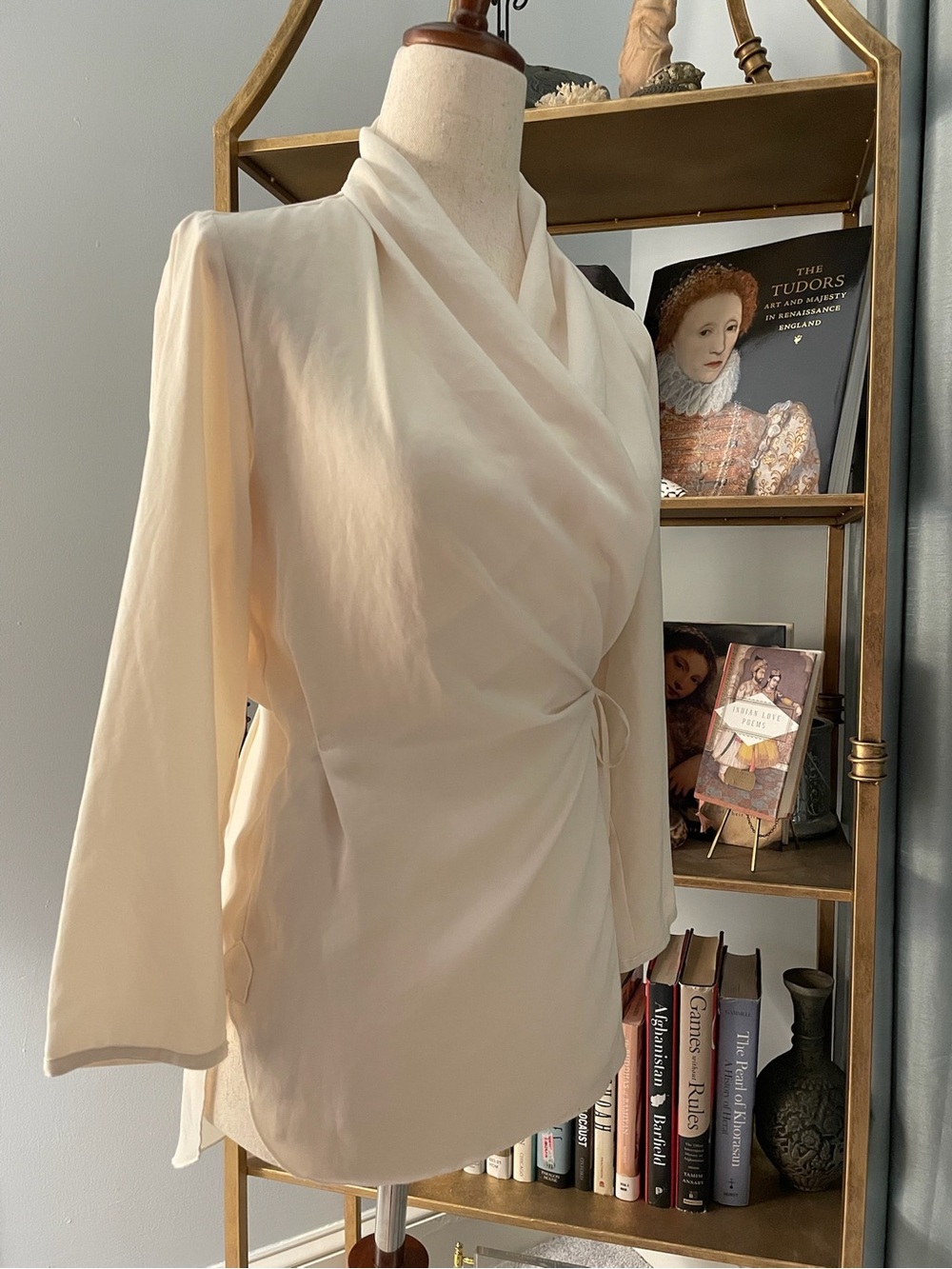 Aritzia Wilfred Cream Wrap Blouse XS XXS 3/4 Sleeves Tie Waist - Picture 2 of 15